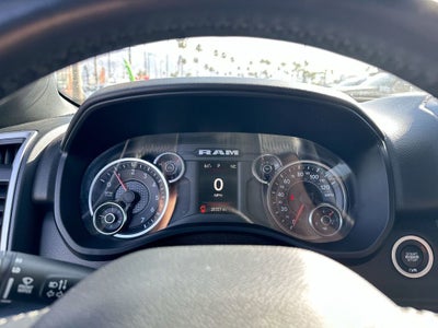 2022 RAM 1500 Big Horn Quad Cab 4x2 6'4" Box