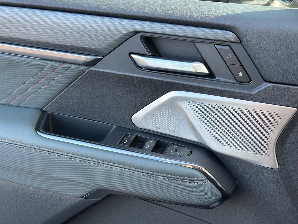 2027 GMC Acadia AT4