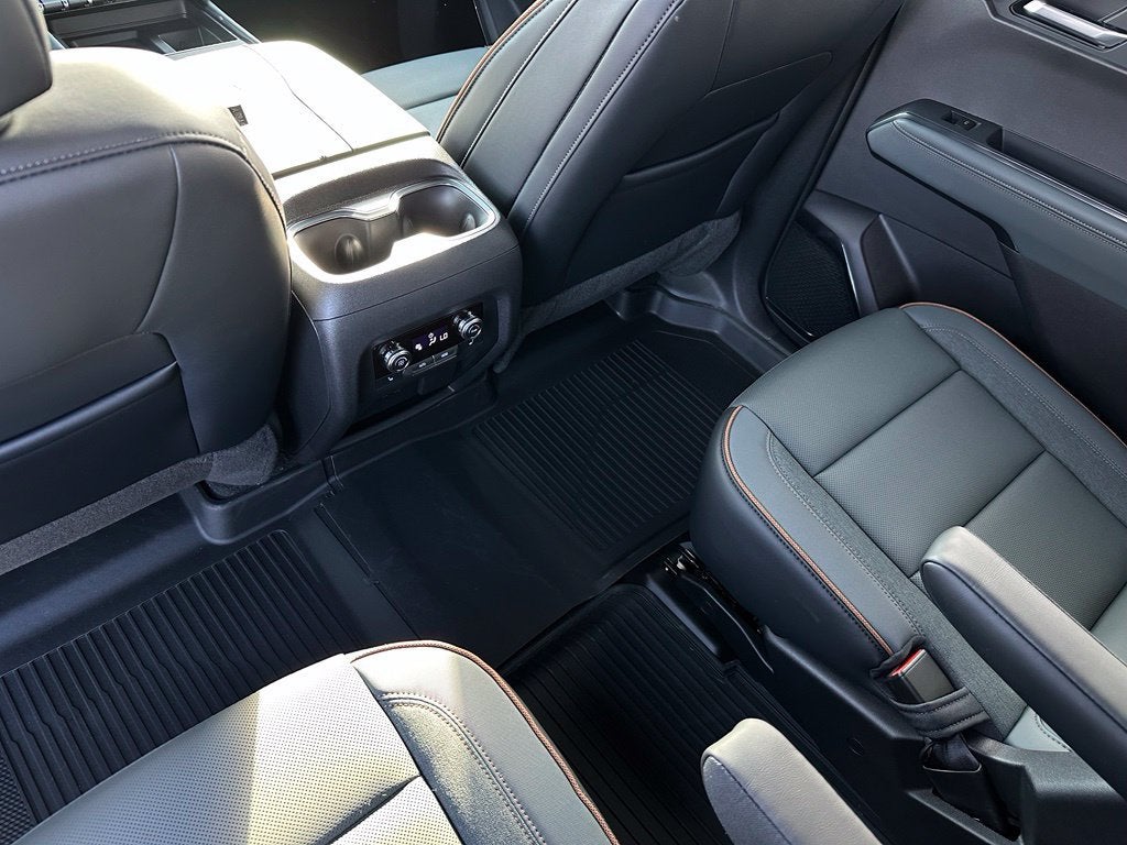 2027 GMC Acadia AT4