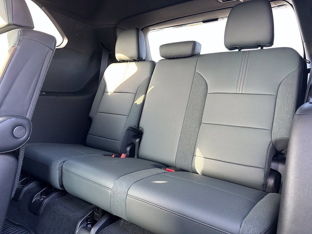 2027 GMC Acadia AT4
