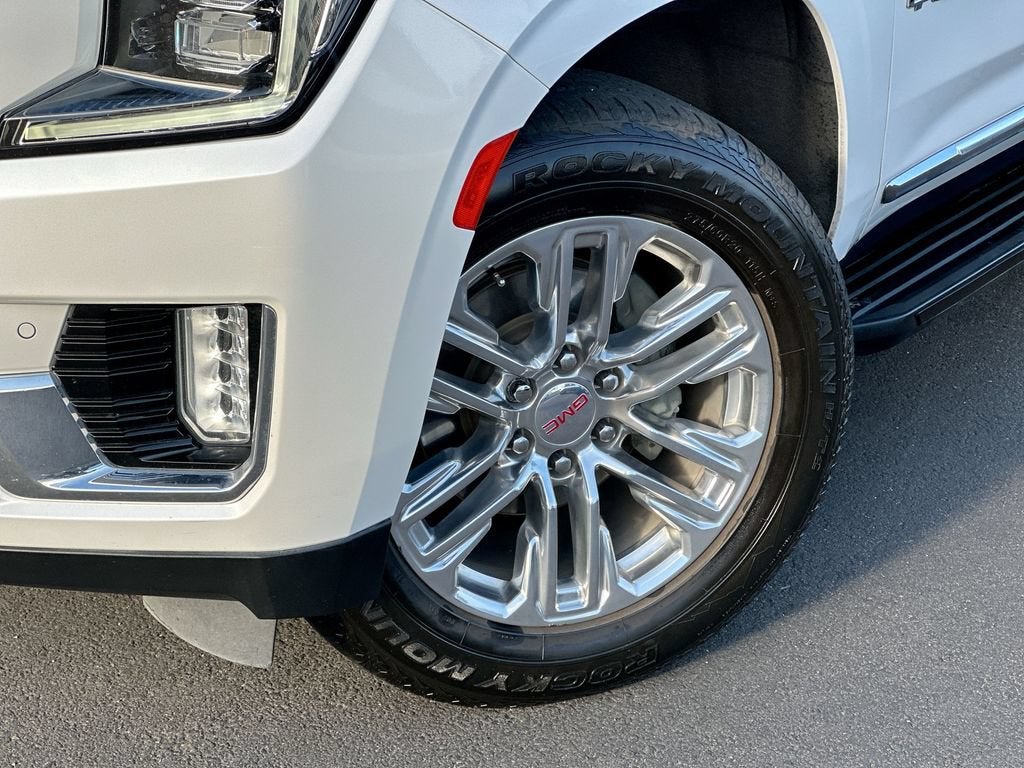 2022 GMC Yukon SLT