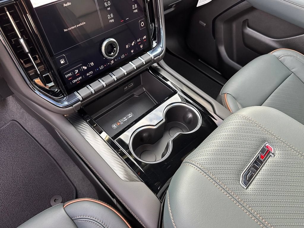 2026 GMC Yukon AT4 - Photo 12