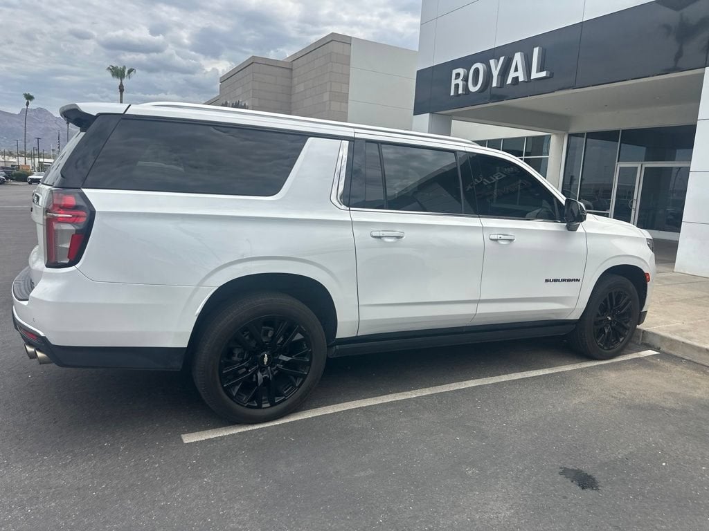 2023 Chevrolet Suburban Premier
