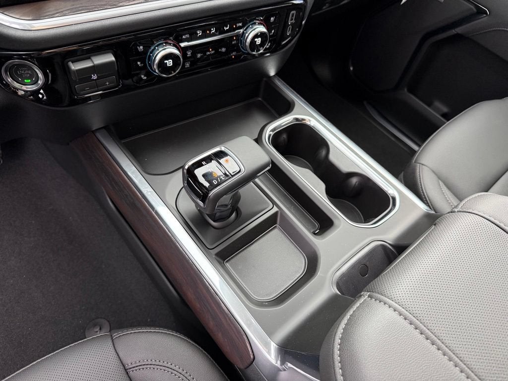 2026 GMC Sierra 1500 SLT - Photo 13