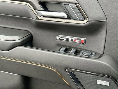 2025 GMC Sierra 1500 AT4