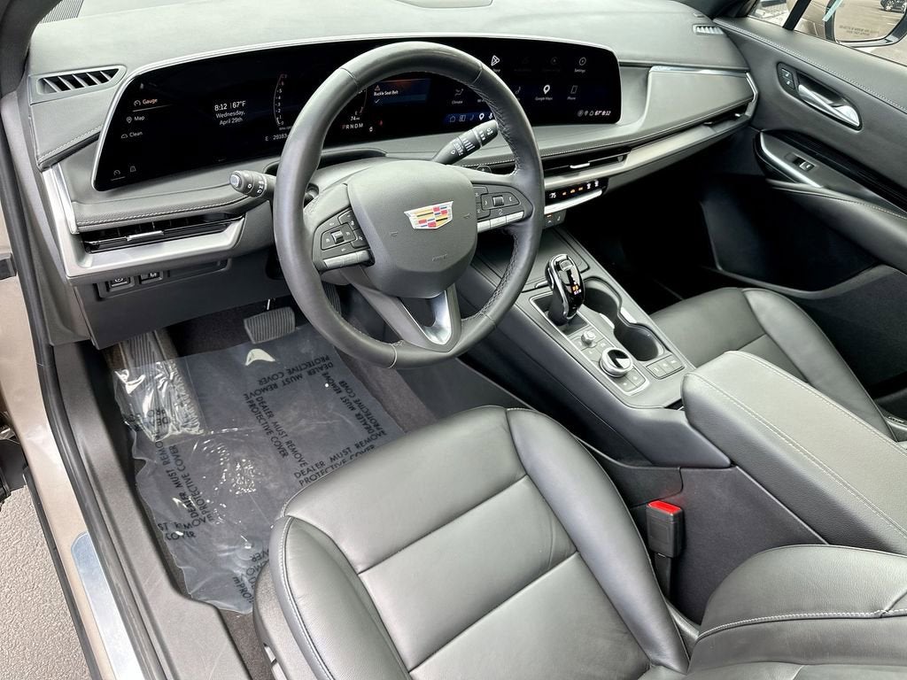 2024 Cadillac XT4 Luxury