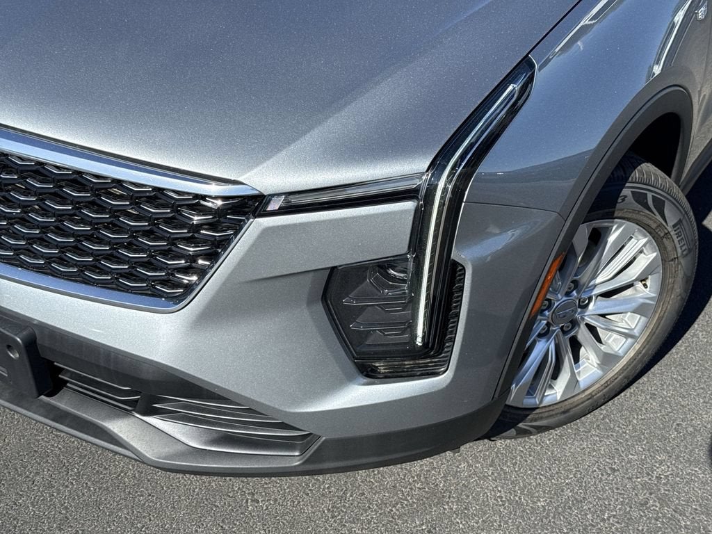 2024 Cadillac XT4 Luxury