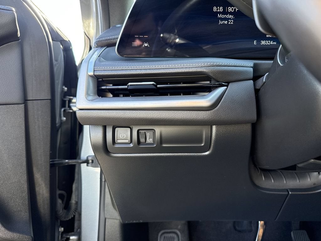 2024 Cadillac XT4 Luxury