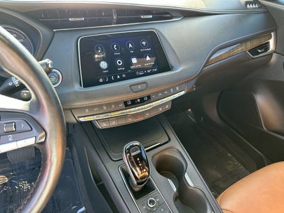 2023 Cadillac XT4 Premium Luxury