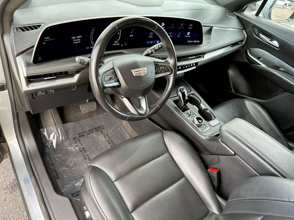 2025 Cadillac XT4 Premium Luxury