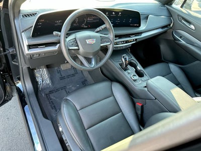2024 Cadillac XT4 Premium Luxury