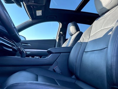 2024 Cadillac XT4 Premium Luxury