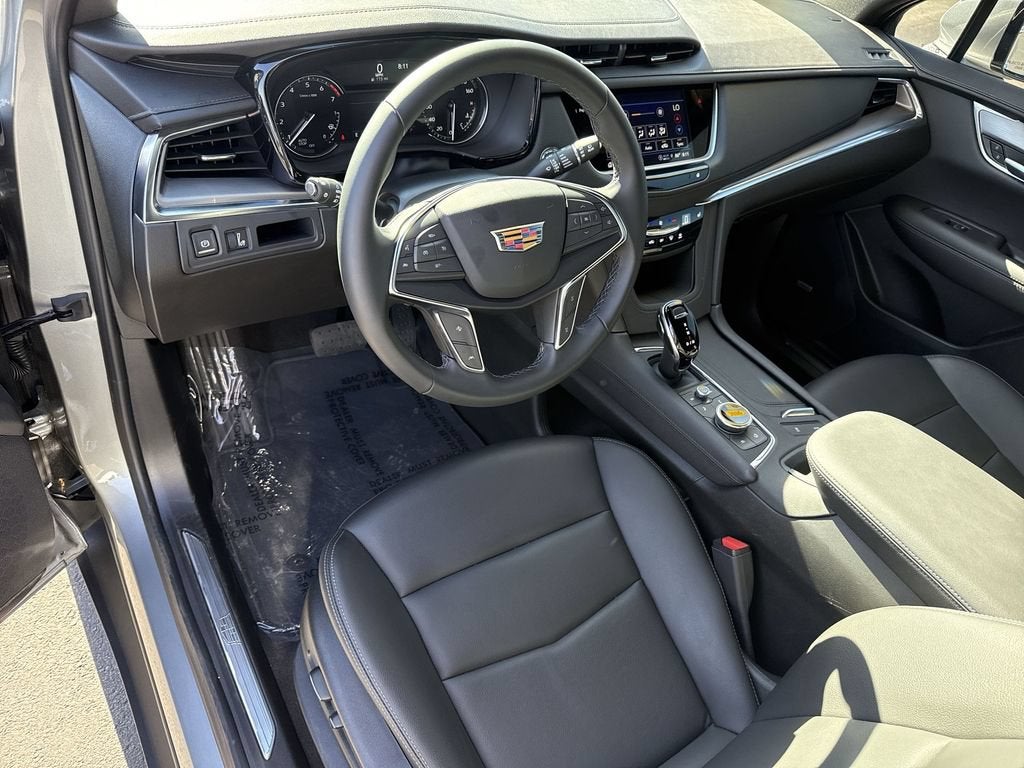 2026 Cadillac XT5 Luxury
