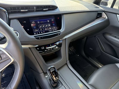 2026 Cadillac XT5 Luxury