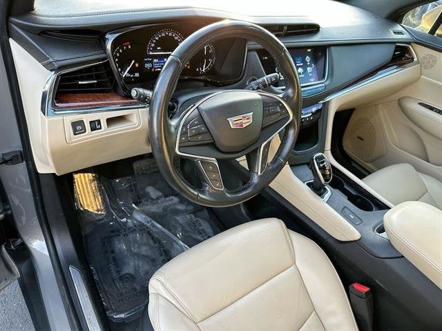 2018 Cadillac XT5 Luxury FWD