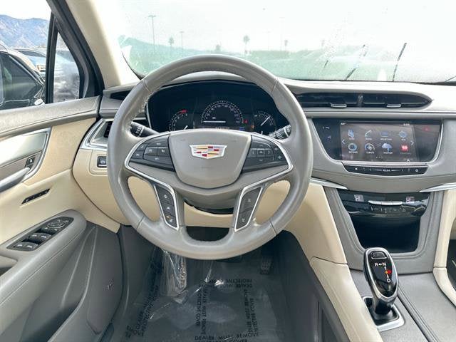 2018 Cadillac XT5 Premium Luxury FWD