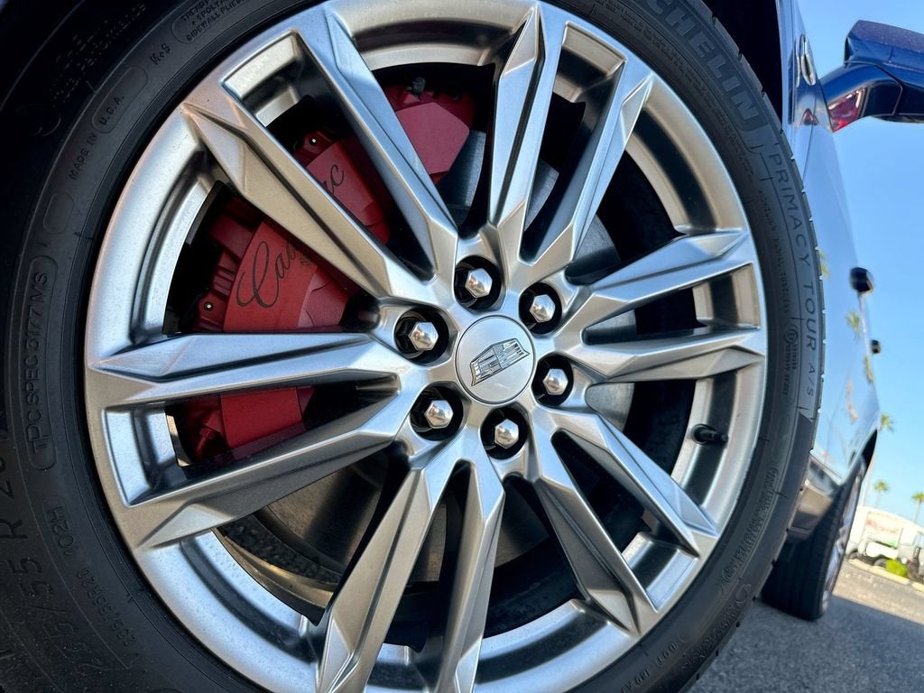 2023 Cadillac XT5 AWD Sport