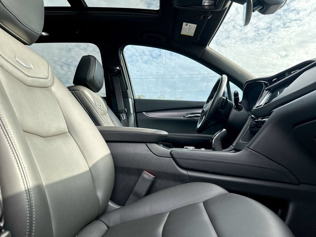 2023 Cadillac XT6 Luxury