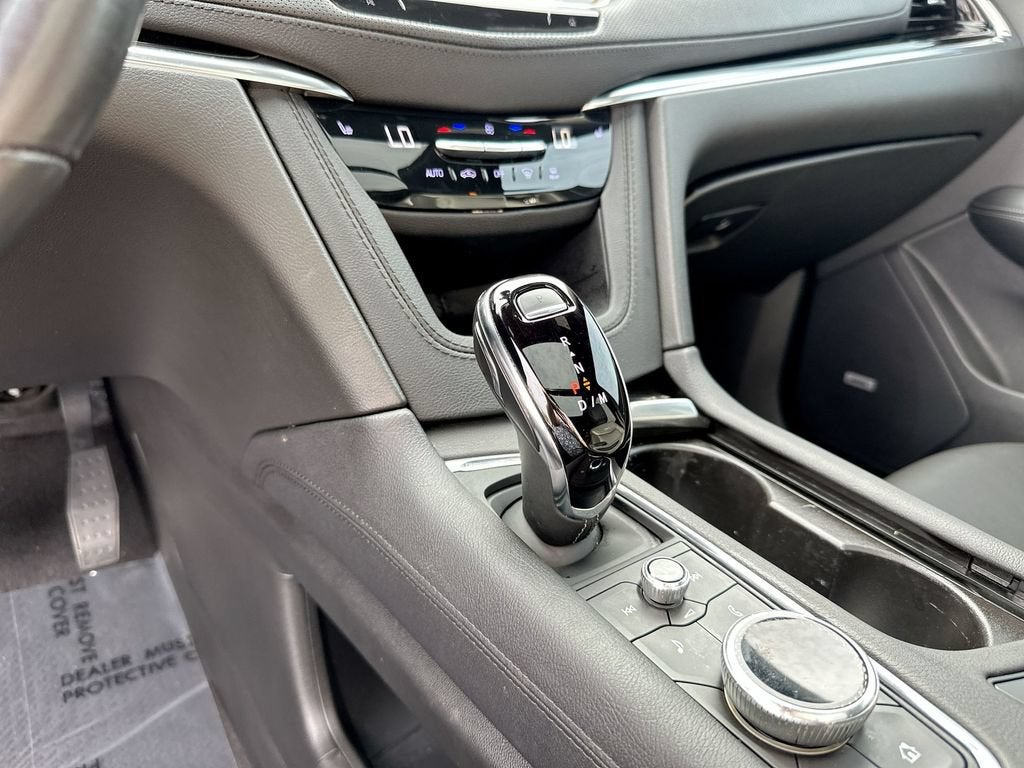 2023 Cadillac XT6 Luxury
