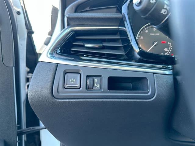 2025 Cadillac XT6 Luxury