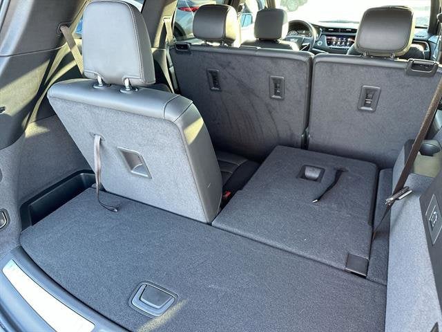 2025 Cadillac XT6 Luxury