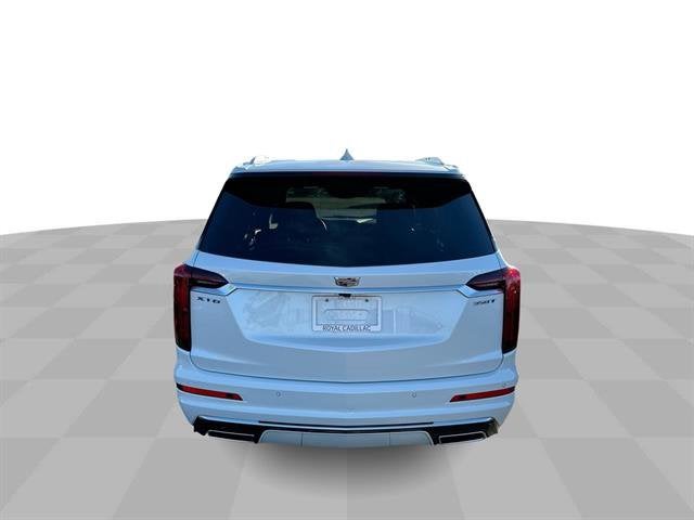 2025 Cadillac XT6 Luxury