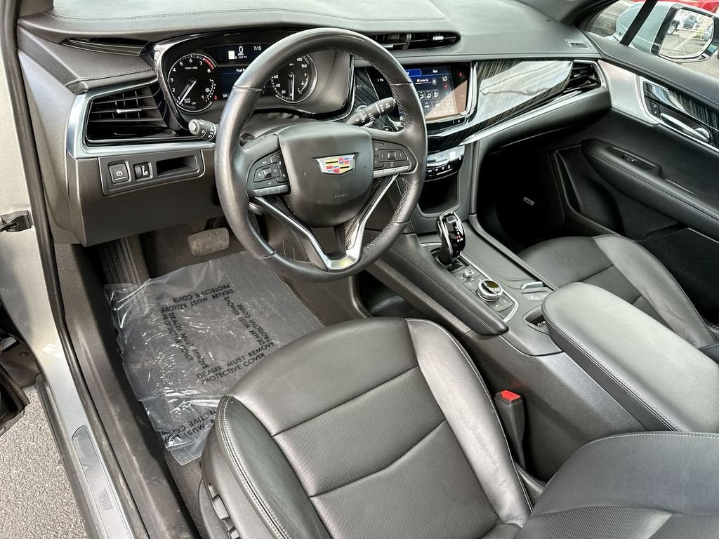 2025 Cadillac XT6 Premium Luxury