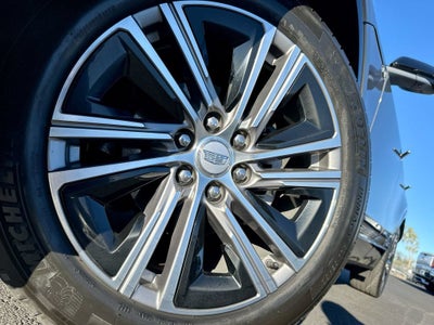 2024 Cadillac LYRIQ Luxury 2