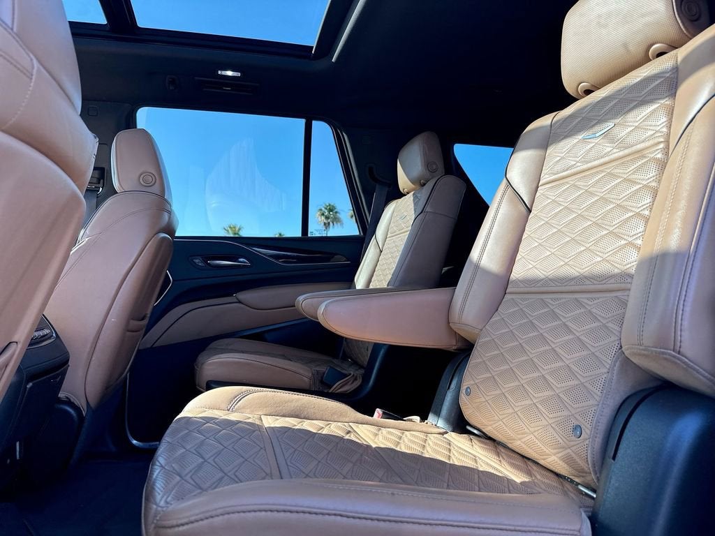 2022 Cadillac Escalade Premium Luxury