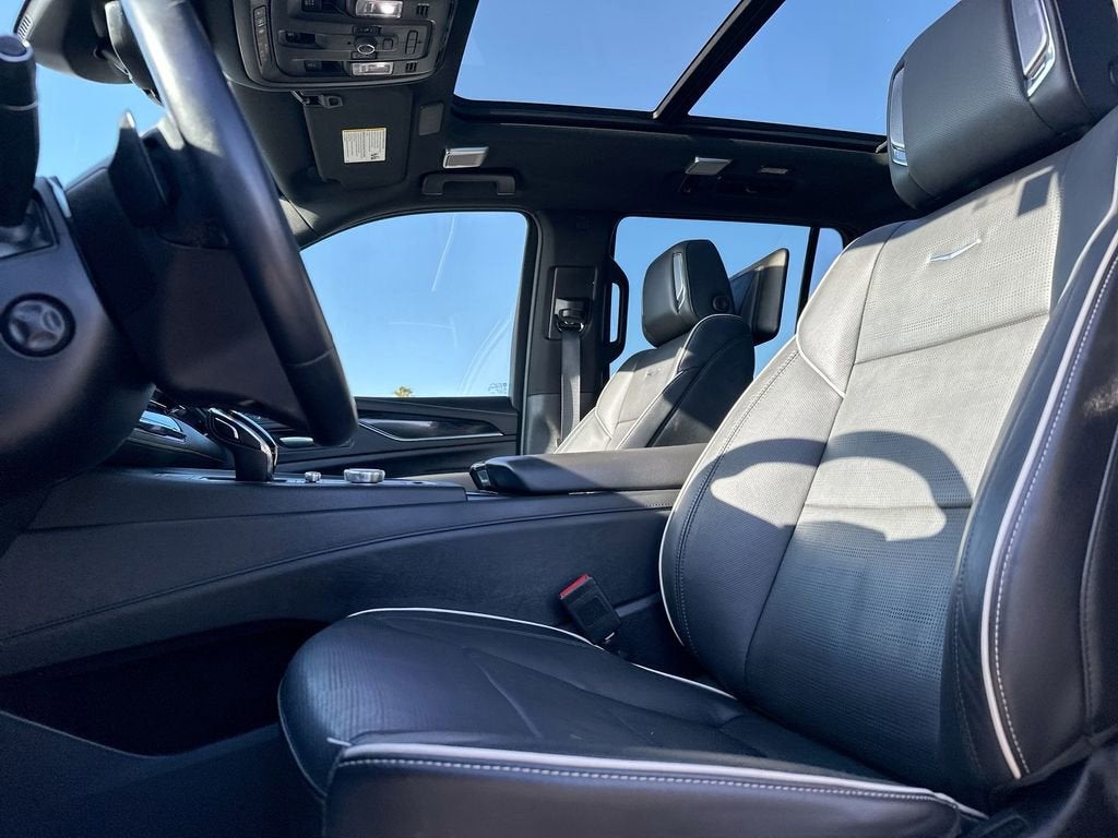 2023 Cadillac Escalade Sport