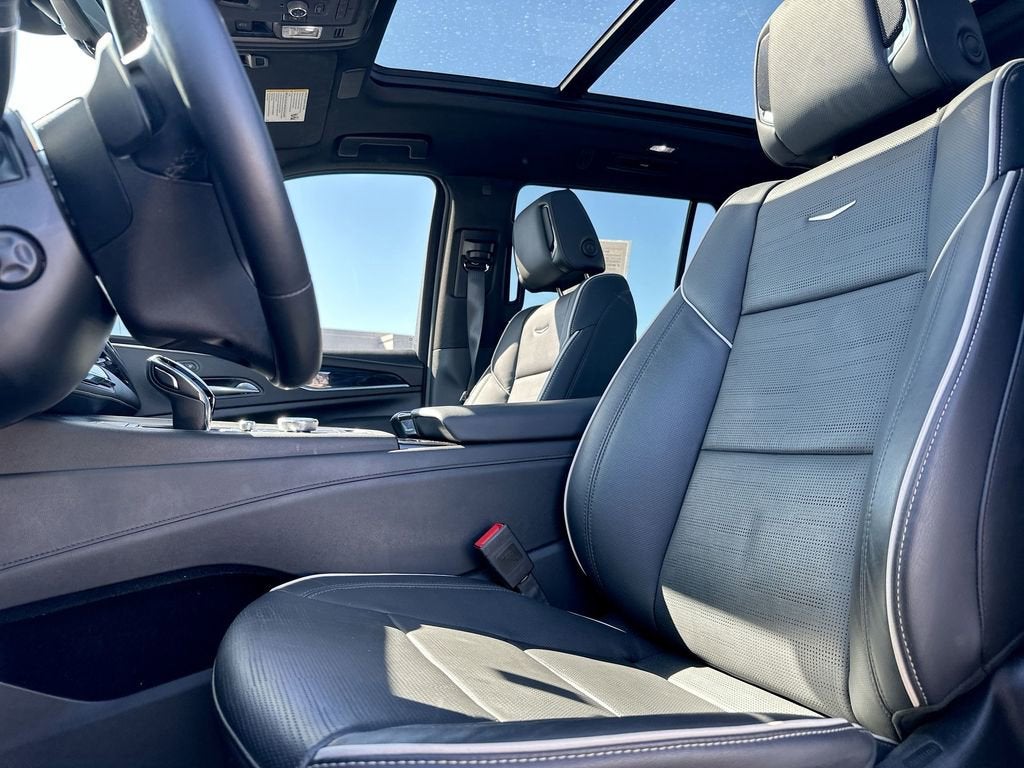 2024 Cadillac Escalade Sport