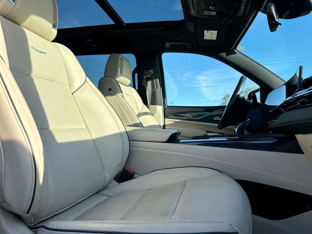 2022 Cadillac Escalade ESV Premium Luxury