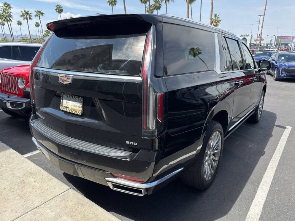 2022 Cadillac Escalade ESV Premium Luxury