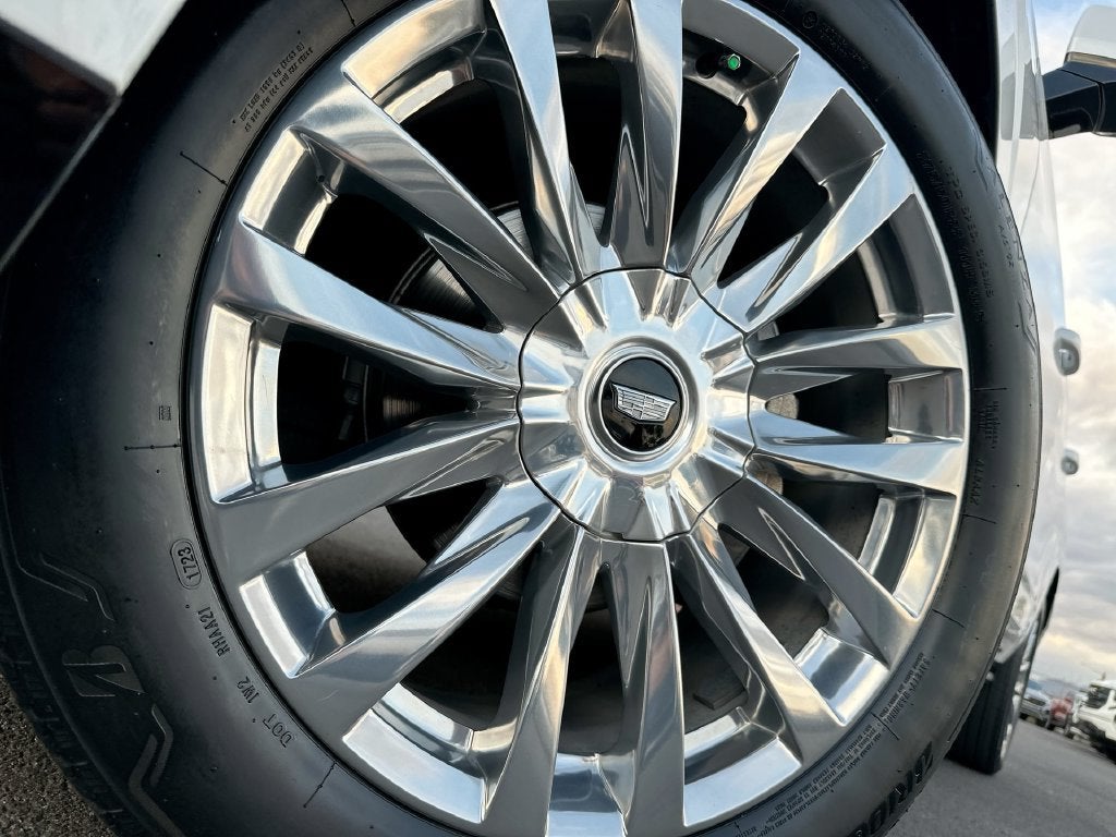 2023 Cadillac Escalade ESV 4WD Premium Luxury