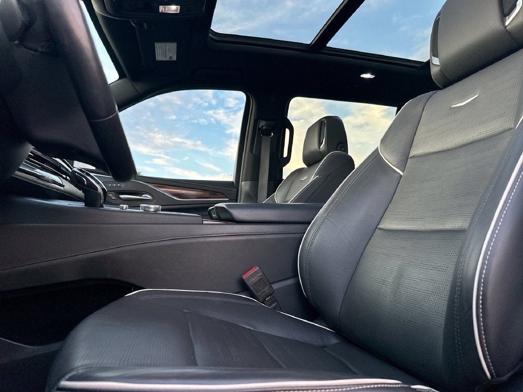 2023 Cadillac Escalade ESV 4WD Premium Luxury