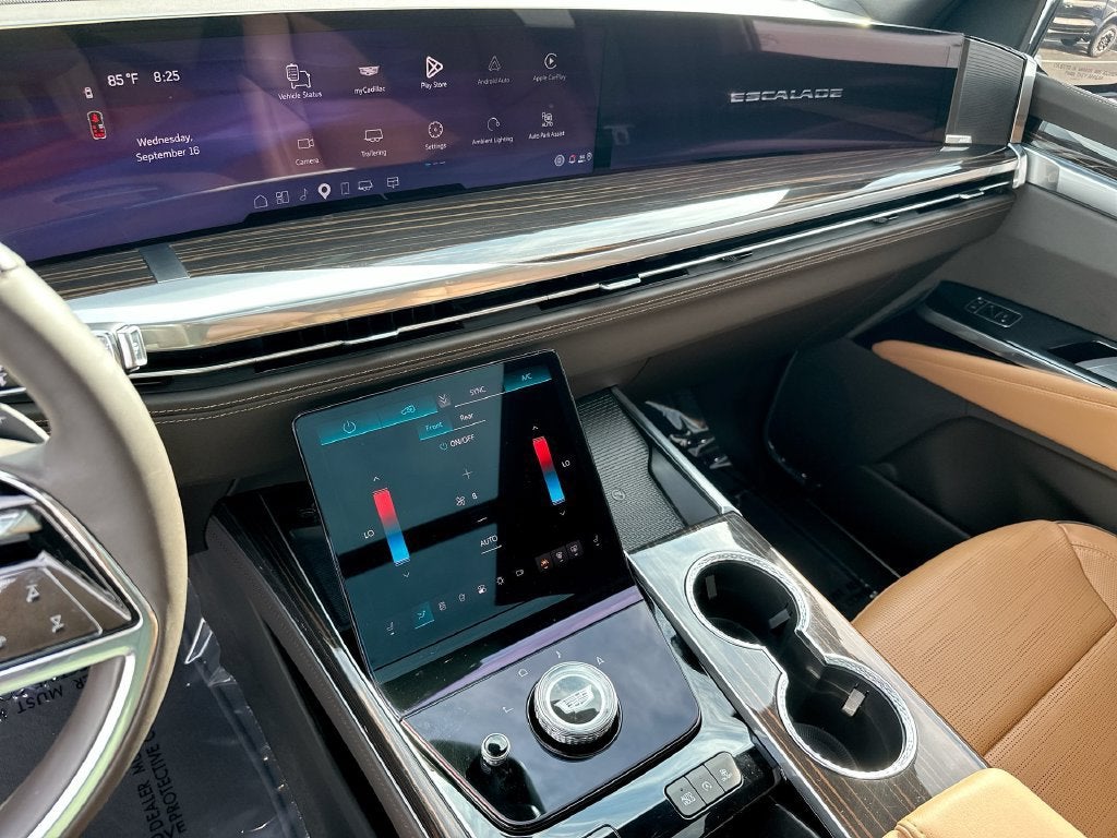 2026 Cadillac Escalade Luxury