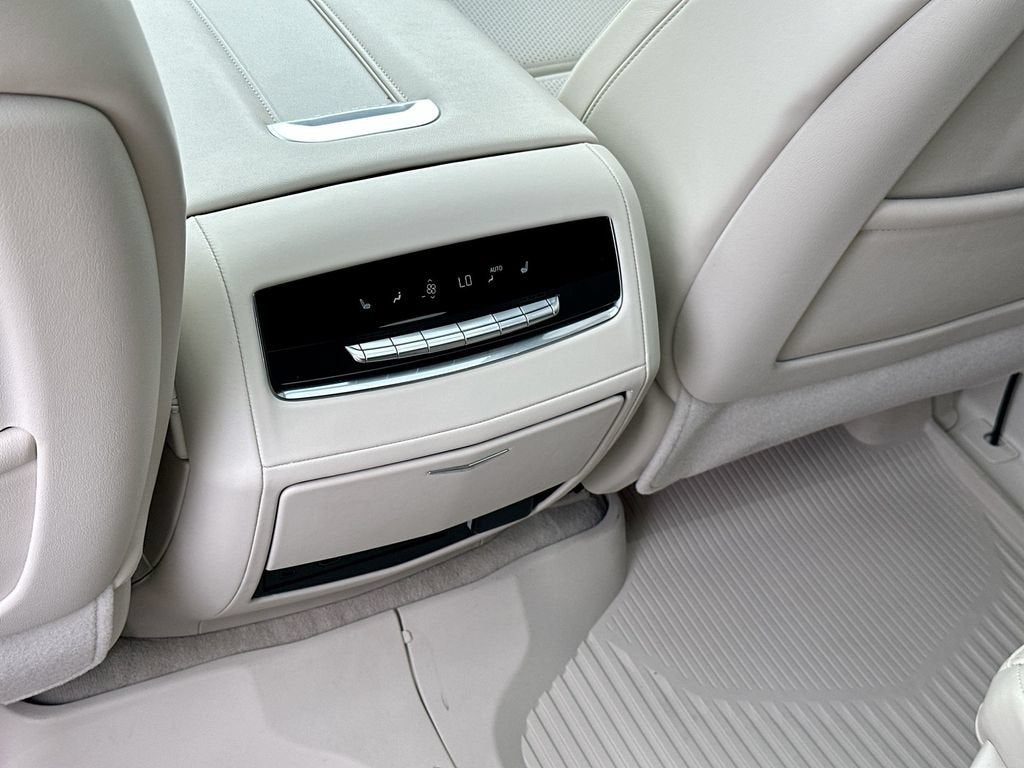 2025 Cadillac Escalade Premium Luxury Platinum