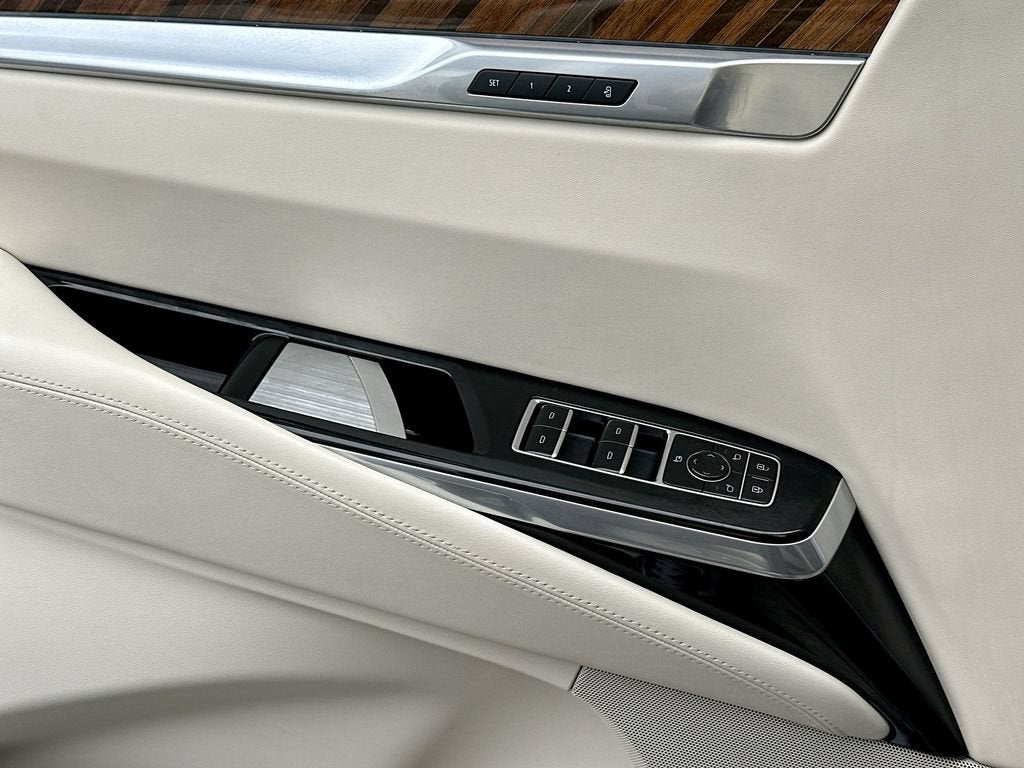 2025 Cadillac Escalade Premium Luxury Platinum