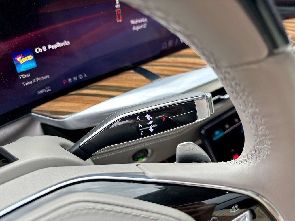 2025 Cadillac Escalade Premium Luxury Platinum