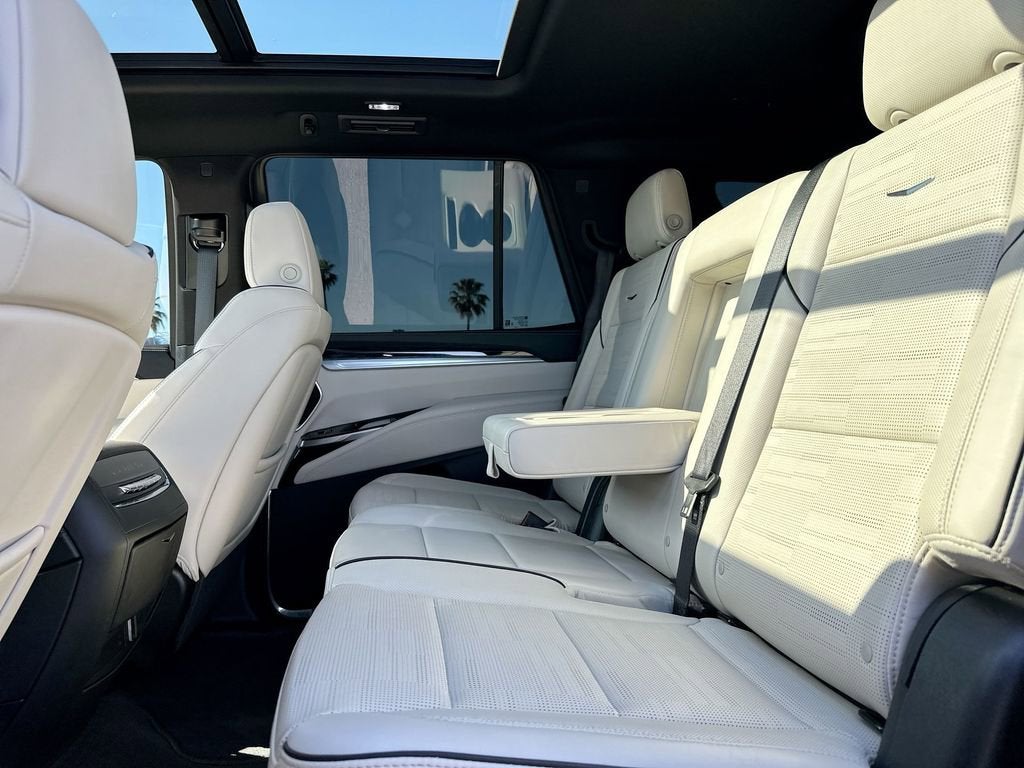 2025 Cadillac Escalade Sport