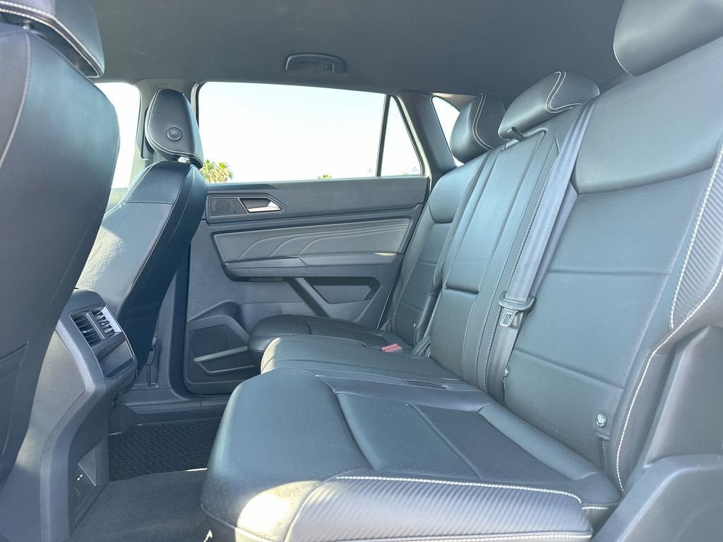2022 Volkswagen Atlas Cross Sport 2.0T SE w/Technology