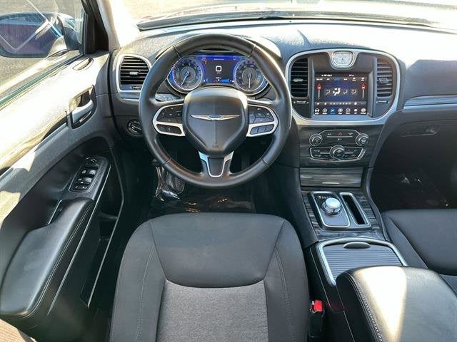 2018 Chrysler 300 Touring