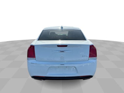 2017 Chrysler 300 300C