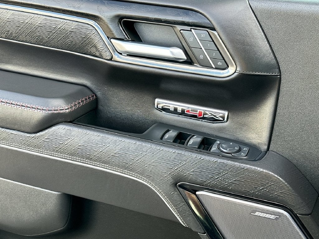 2024 GMC Sierra 1500 AT4X
