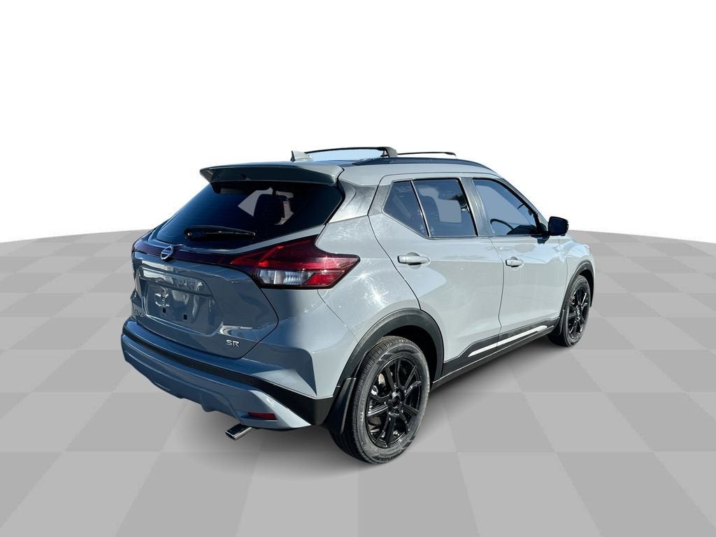 2021 Nissan Kicks SR Xtronic CVT