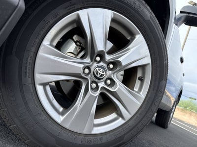2025 Toyota RAV4 Hybrid LE