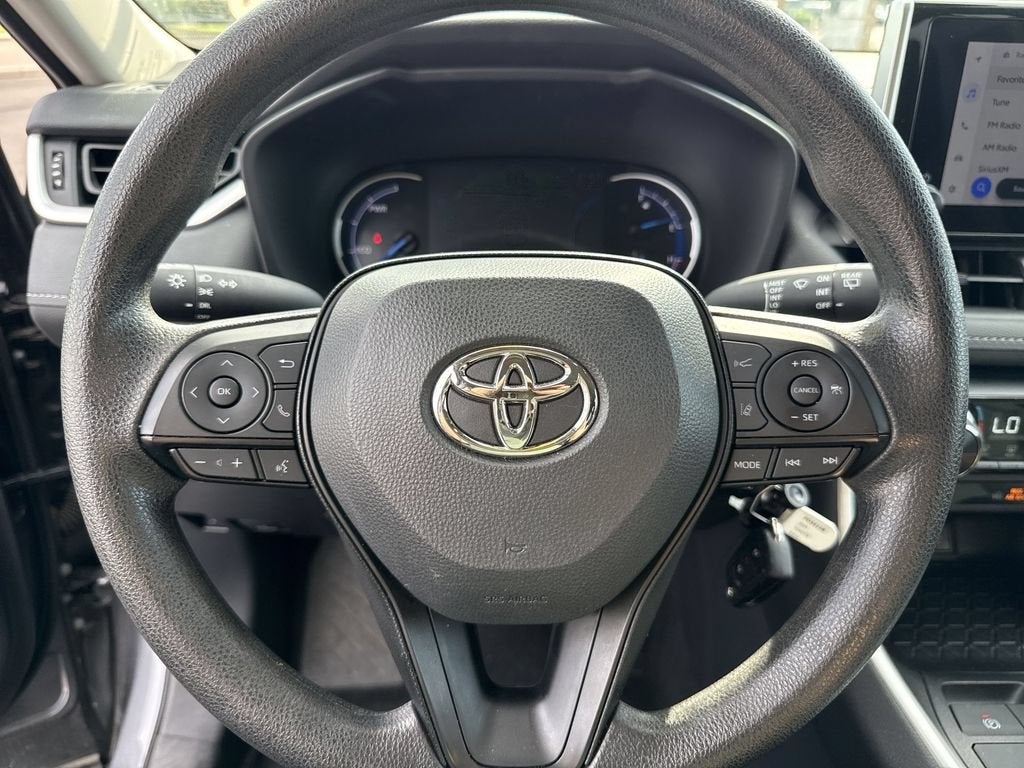 2025 Toyota RAV4 Hybrid LE