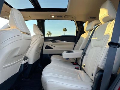 2024 INFINITI QX60 LUXE