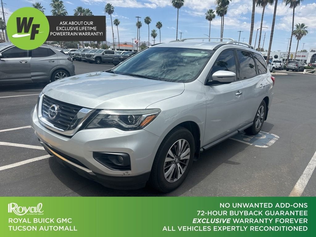 2017 Nissan Pathfinder SV
