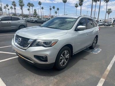 2017 Nissan Pathfinder SV
